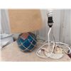 Image 2 : 3 Lamps, Wolf Clock, Basket Decor