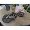 Image 4 : Lawn/Garden Care Products, Bug Zapper, Clothes Line Pulley