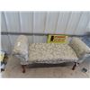 Image 2 : Settee 45" Wide