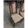 Image 2 : 4 Matching Dining Room Chairs