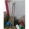 Image 2 : Aluminum Extension Ladder