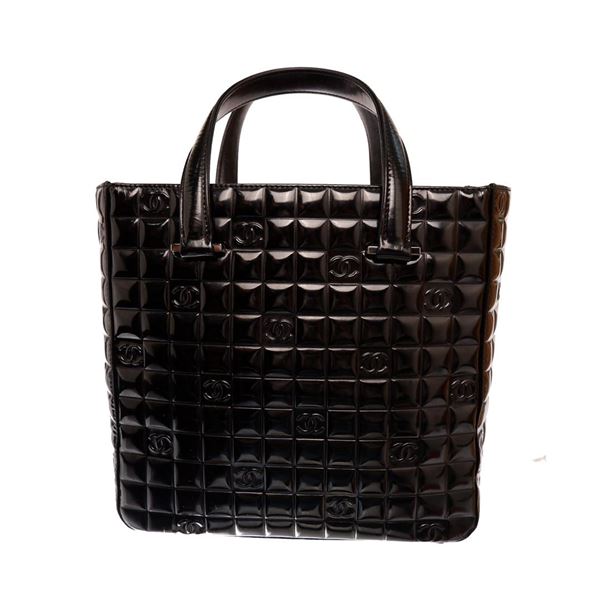 Chanel Black Quilted Patent Leather Chocolate Bar CC Tote Bag