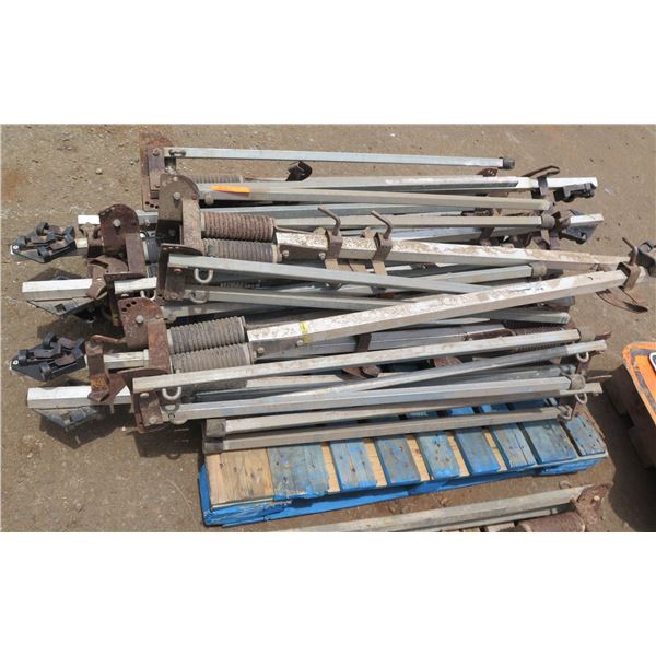 Pallet Multiple MDI Wind Master 5018 Sign Stands