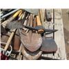 Image 7 : Pallet Misc Brooms, Axes, Shovels, Rakes, Bits, etc