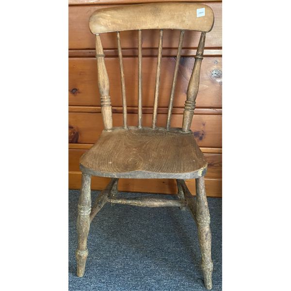 ANTIQUE CHAIR