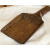 Image 3 : LOT OF 2 - WOODEN SPOOL AND HAND CARVED SHOVEL