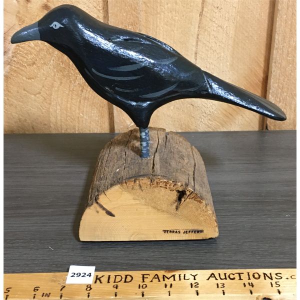 WOODEN CROW CARVING - SIGNED KERRAS JEFFERY - 6 x 10 x 12in