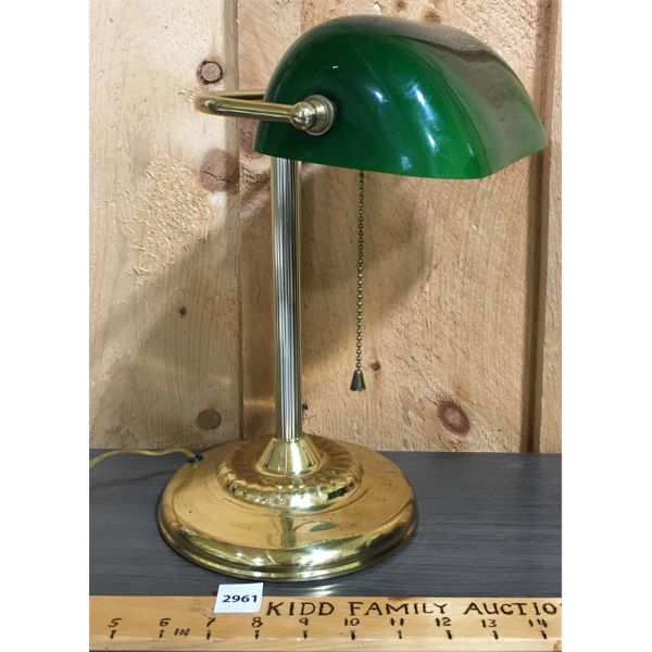 BANKERS DESK LAMP - 13in TALL
