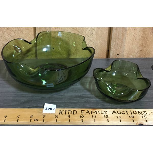 LOT OF 2 - GREEN GLASSWARE NESTING BOWLS 