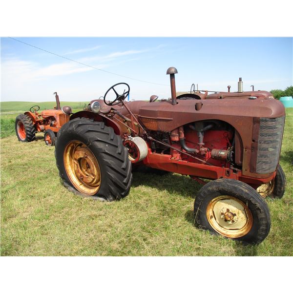 Massey Harris 44 - SN 8113