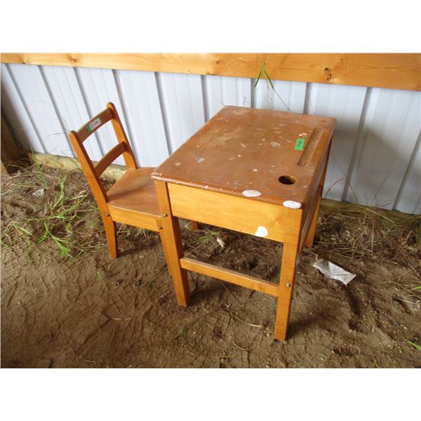 School desk with chair