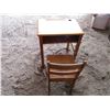 Image 3 : School desk with chair