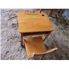 Image 2 : School desk with chair