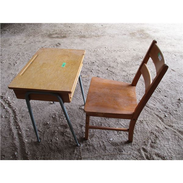 School desk (steel legs) with chair