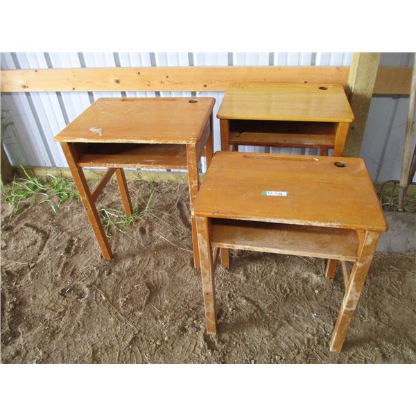 School desks (no chairs)