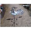Image 2 : Chicken weathervane garden decor
