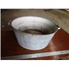 Image 1 : No.3 Galvanized Tub - 25" round