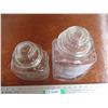 Image 2 : (2) Glass cookie jars with lids