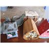 Image 3 : bird houses/feeders, lawn decor, mop handles with tote