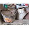 Image 2 : Pallet with gas can, watering cans, hastings piston ring pail, (9 total)