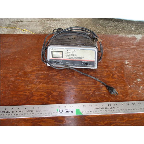 Schumacher 12V starter + charger (working)