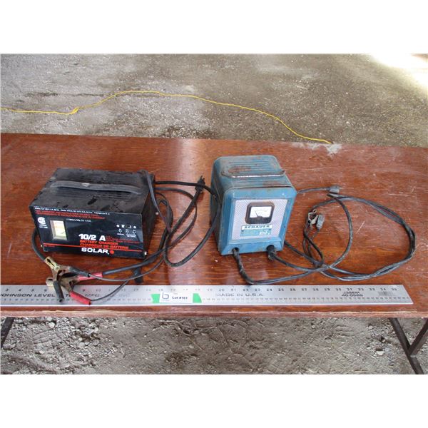 Solar battery charger + Schauer charger