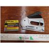 Image 1 : Powershot stapler + staples