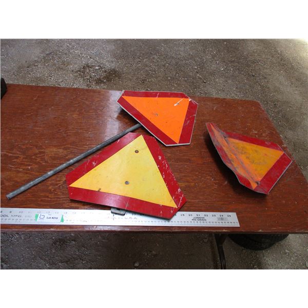 (3) Slow moving signs