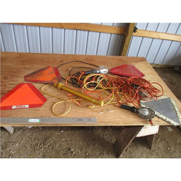 (3) Trouble lights, (4) slow moving signs