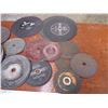 Image 3 : lot of sanding discs + cut off discs