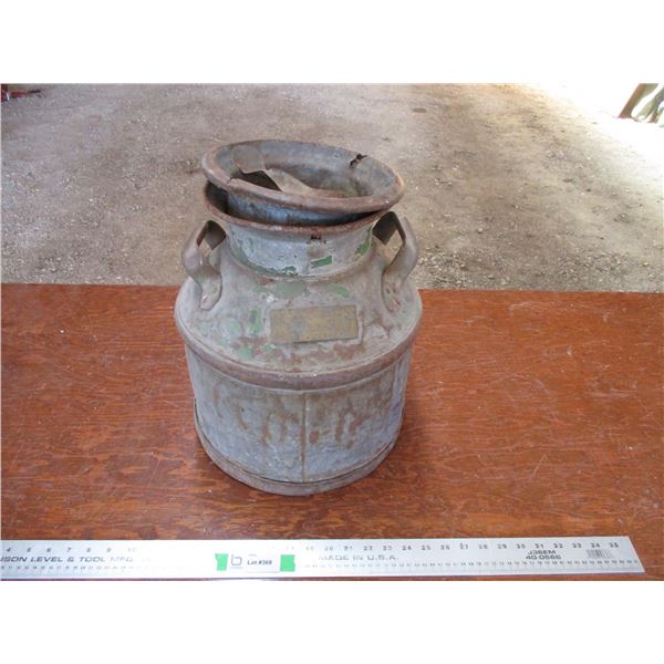 5 gal cream can with model tag (rare)