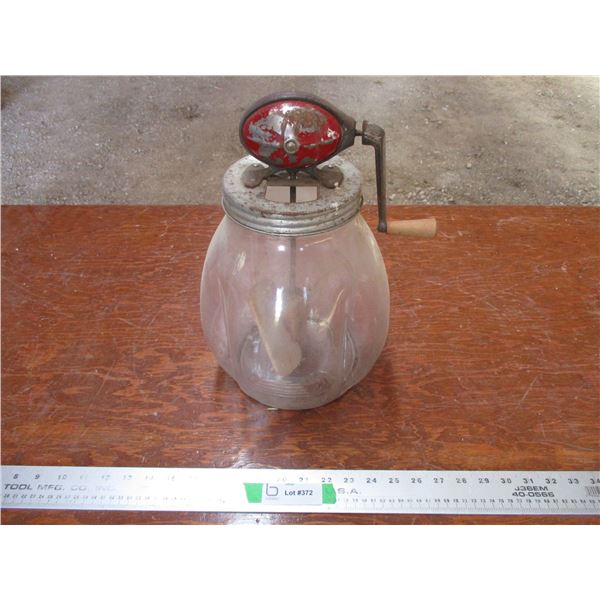 Dazey butter churn (has hairline crack)