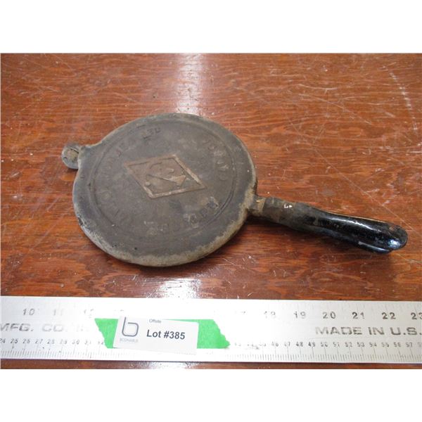 Taylor Forbes waffle iron