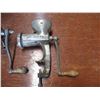 Image 4 : (2) meat grinders