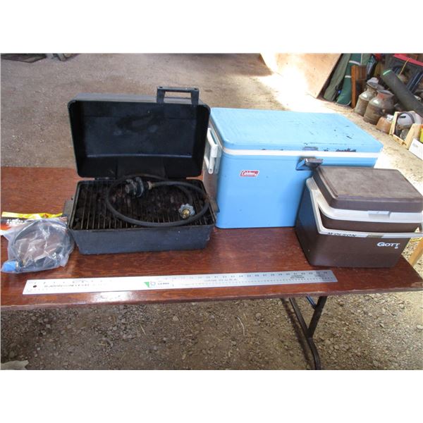 Coleman cooler with char-broil