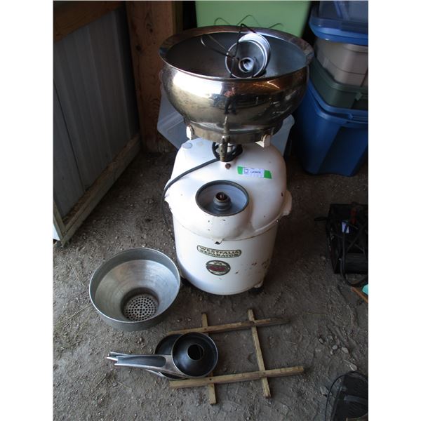 Westfalia separator - complete with strainer