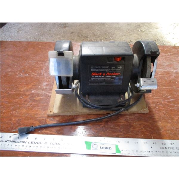 Black & Decker 5" bench grinder