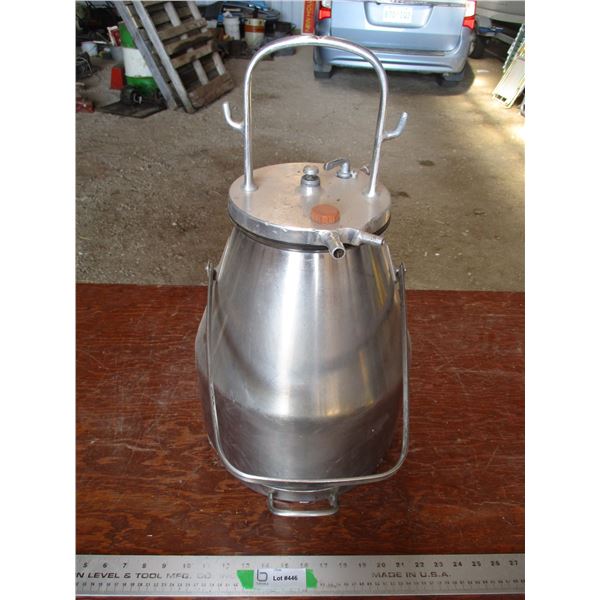 Milk bucket with acc