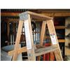 Image 4 : 5ft wooden step ladder