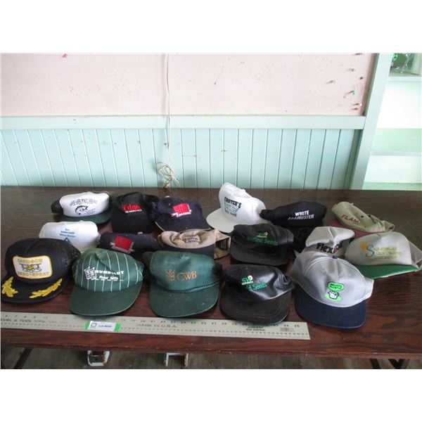 Lot of mixed hats