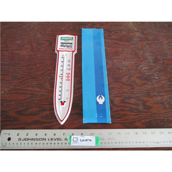Avadex thermometer in box
