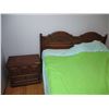 Image 5 : 5-piece bedroom set with mattress