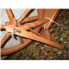 Image 3 : spinning wheel