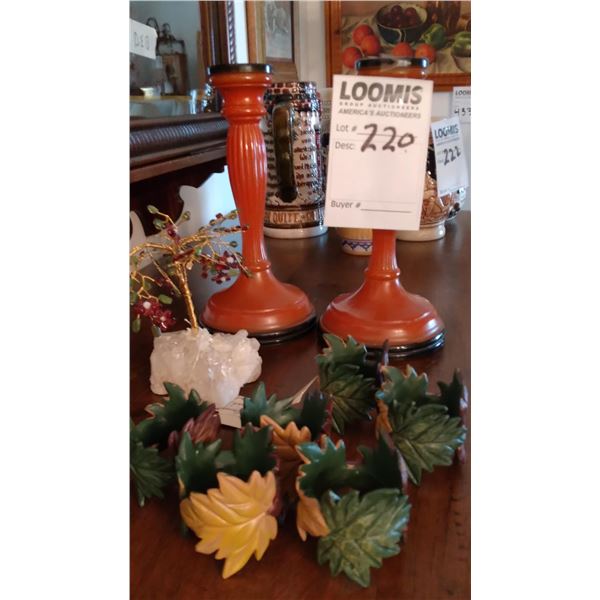 LOT OF CANDLE AND NAPKIN HOLDERS