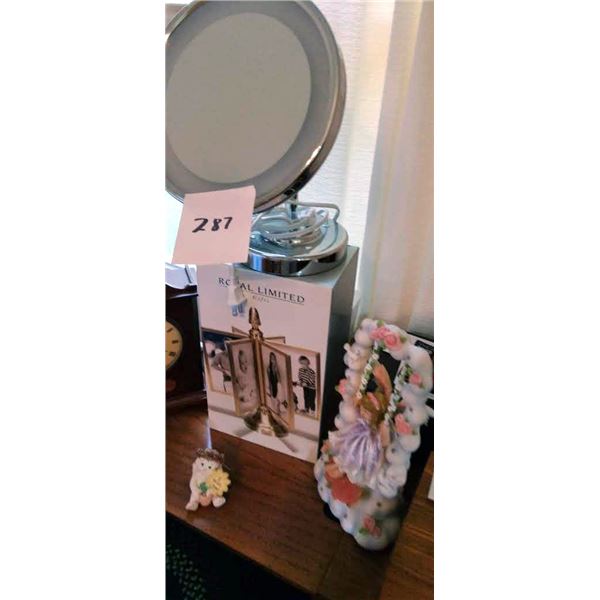 POWERFUL MAGNIFYING GLASS