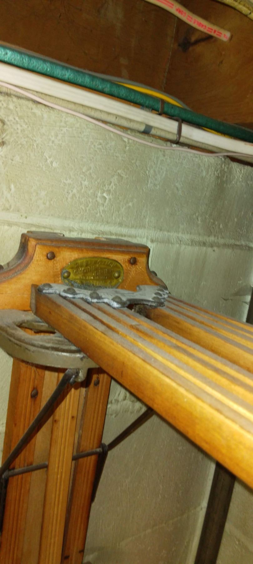 ANTIQUE PERFECTION CLOTHES DRYER HANGER, PATENT AUG. 30 1887