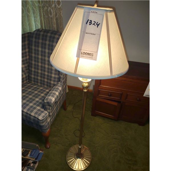 BRASS FLOOR LAMP