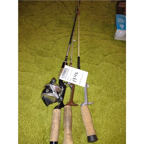 3 VINTAGE LIKE NEW FISHING POLES