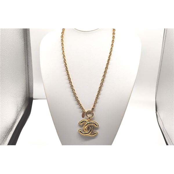 Chanel Gold-tone Metal CC Matelasse Quilt Logo Pendant Chain Necklace