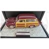 Image 2 : 1949 Ford Woody Wagon - Diecast in case